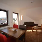 Avital ホテル 4*