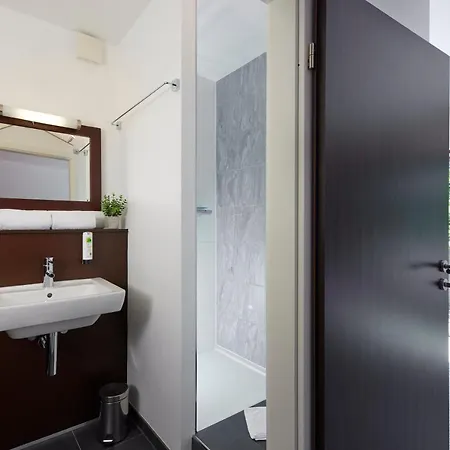 Avital Hotel